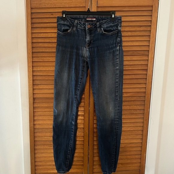 Tommy Hilfiger Denim - Tommy Hilfiger Women’s Denim Legging Style Jeans Sz 4